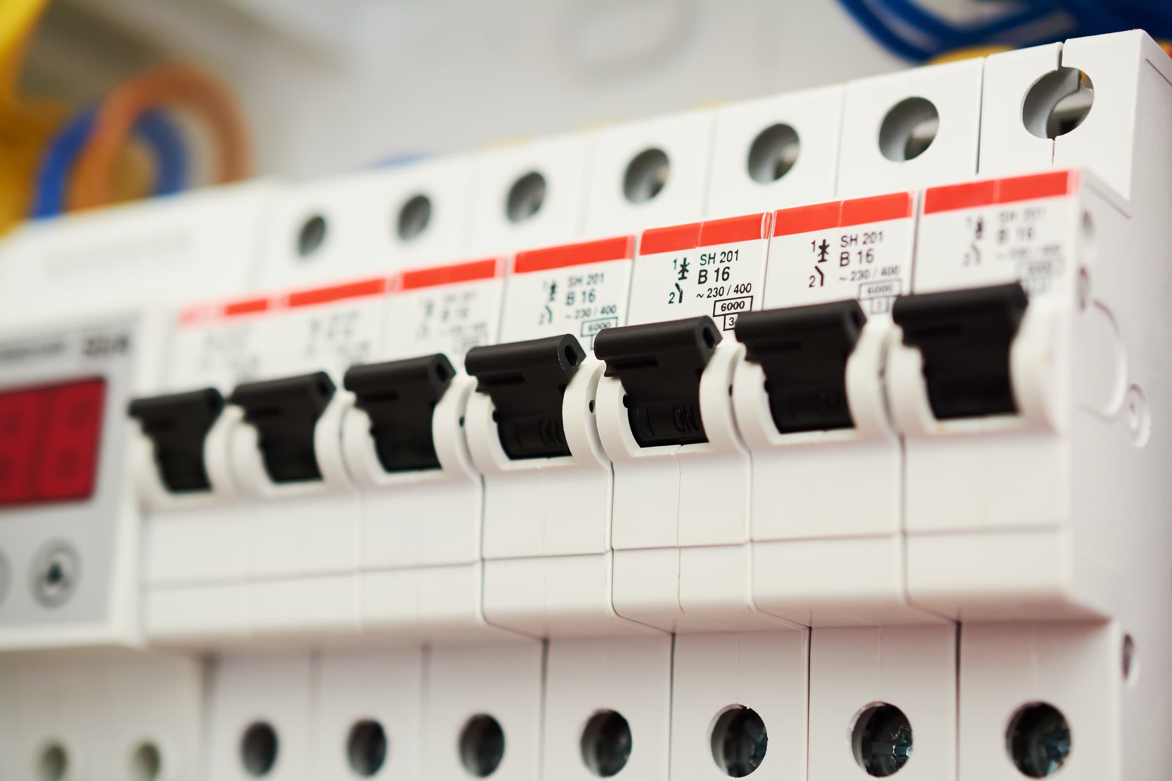 Ce contor de consum smart să cumperi în 2026