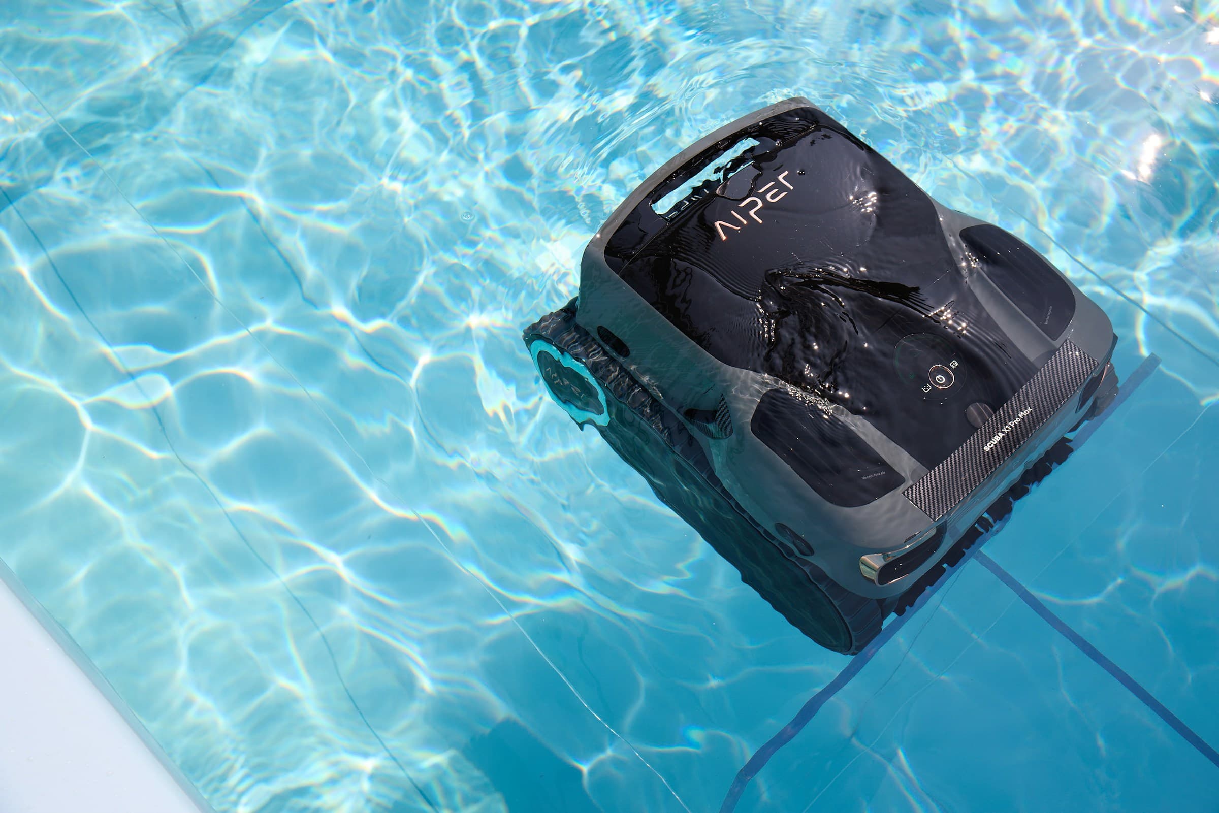 Cel mai bun robot de piscină în 2026: 6 modele comparate